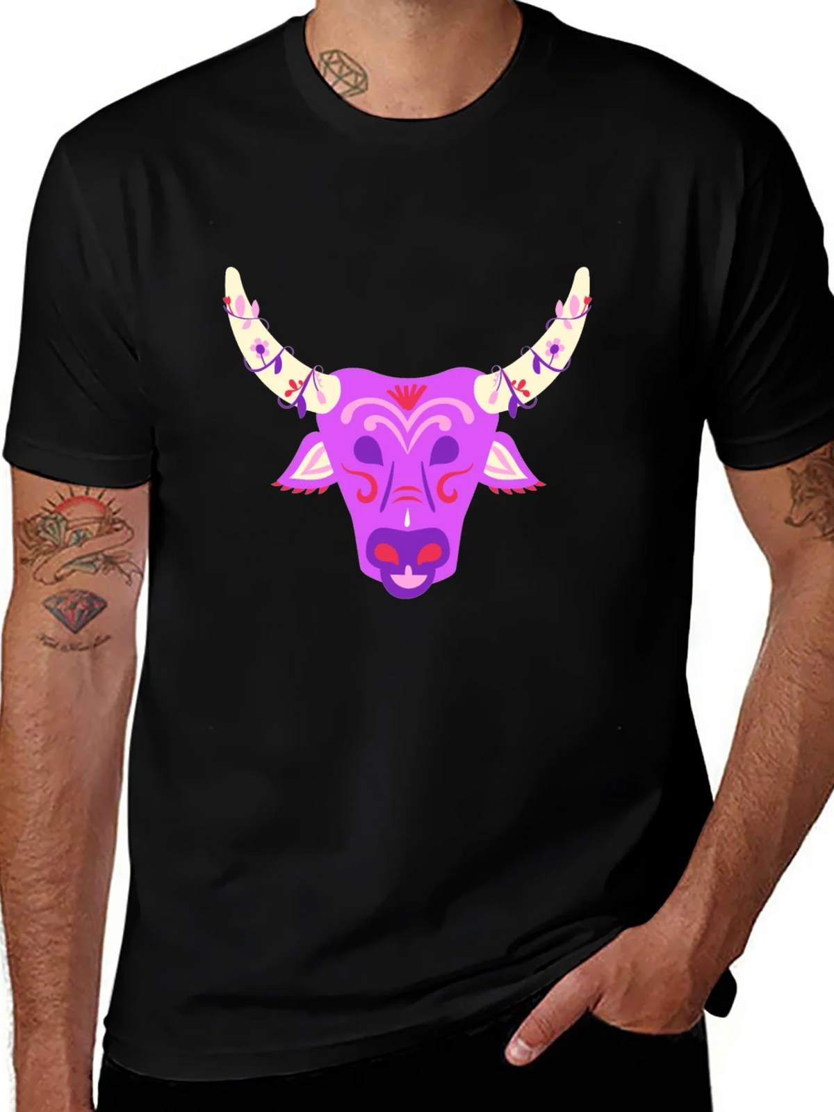Bull Head Graphic Tee - Black Short Sleeve Shirt product image 1