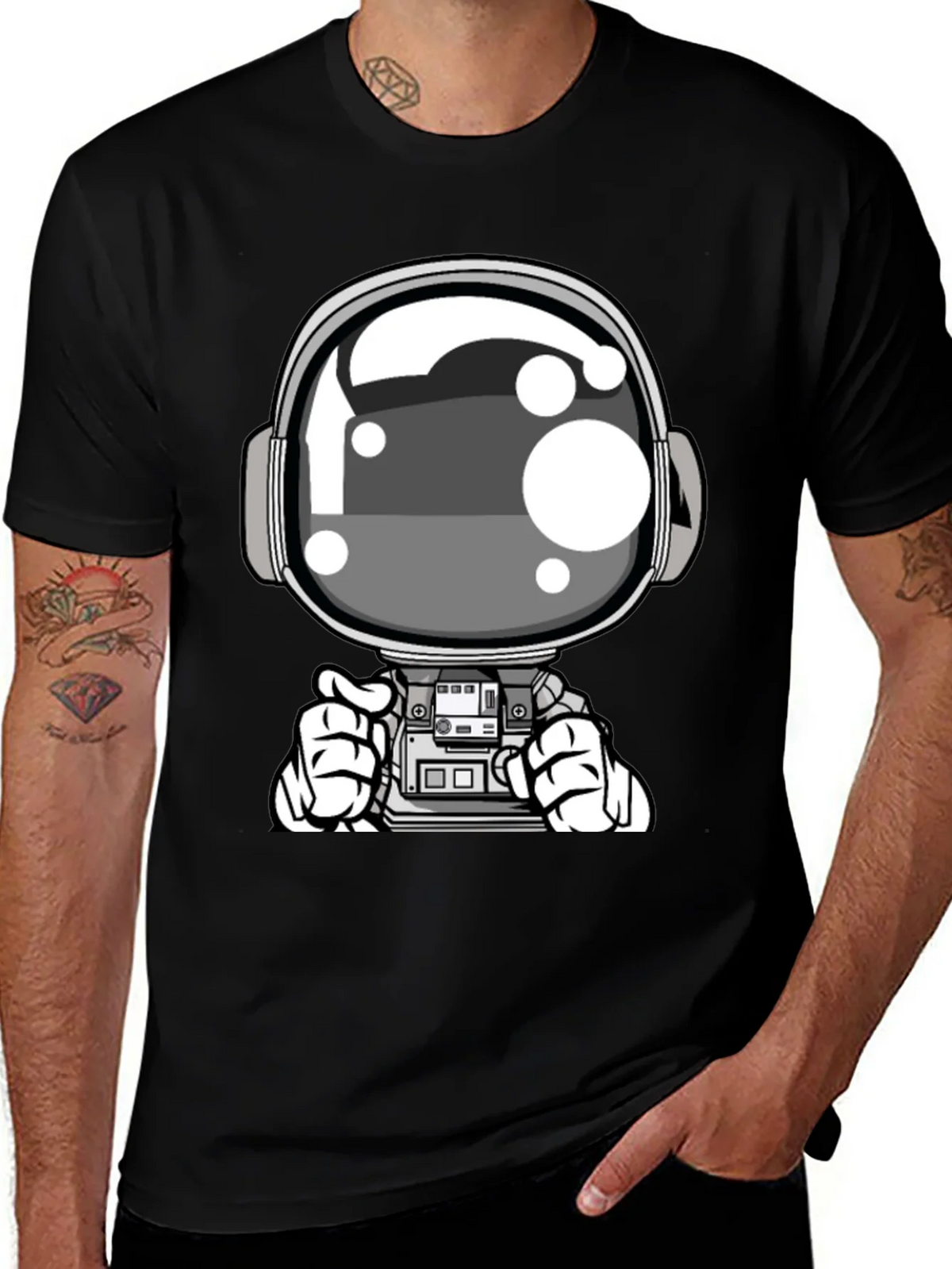 Cool Astronaut Graphic Tee - Black Casual T-Shirt product image 1
